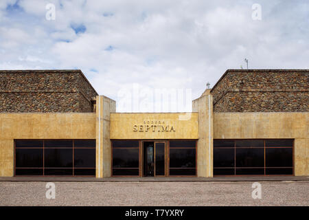 Vue avant de la Bodega Septima Winery, Agrelo, Lujan de Cuyo, Mendoza, Argentine Banque D'Images