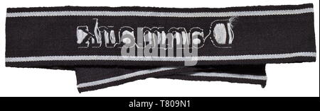 Un sleeveband «anmark" pour de simples soldats ou sous-officiers de la SS-Grenadier-Regiment plus tard, SS-Panzer-Grenadier-Regiment 24 (danois no 1) dans la 11e SS-Freiwilligen-Panzer-Grenadier-Division "Nordland". Noir et gris-argent-maschine version tissée avec unsewn se termine. Non émis. Longueur 46 cm., historique, historique du 20e siècle, années 1930, années 1940, Secret Service, service de sécurité, les services secrets, les services de sécurité, police, armée, forces armées, NS, le National-socialisme, le Nazisme, Troisième Reich, l'Empire allemand, l'Allemagne, l'ustensile, pièce de l'équipement, les ustensiles, objet, objets, alambics, clipp, Editorial-Use-seulement Banque D'Images