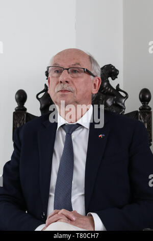 Gdansk, Pologne. 9 mai, 2019 Janusz Lewandowski est vu au cours du débat de l'initiative des candidats dans la région de Poméranie à l'Union européenne élections au Parlement européen. Le débat a été organisé à Wyzsza Szkola Bankowa (WSB) Vadim Pacajev / Alamy Live News Banque D'Images