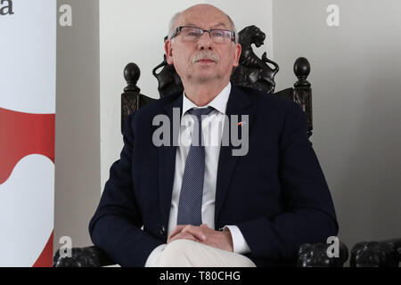 Gdansk, Pologne. 9 mai, 2019 Janusz Lewandowski est vu au cours du débat de l'initiative des candidats dans la région de Poméranie à l'Union européenne élections au Parlement européen. Le débat a été organisé à Wyzsza Szkola Bankowa (WSB) Vadim Pacajev / Alamy Live News Banque D'Images