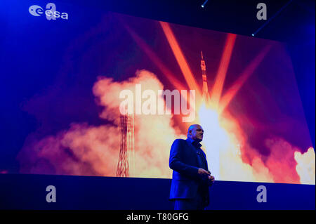 L'astronaute André Kuipers est considérée une conférence à Amsterdam pendant la TNW conférence. La 14e édition de la conférence TNW a été inauguré à Amsterdam à l'NDSM, un hub créatif pour les artistes et les entrepreneurs. André Kuipers est la première astronaute néerlandais d'avoir deux missions spatiales à son nom. Il a vécu et travaillé sur la Station spatiale internationale, desservant un certain nombre de rôles, y compris médecin, scientifique, ingénieur, enseignant, plus propre, et l'homme. Sa nouvelle passion projet est SpaceBuzz, qui demande à ses expériences dans l'espace d'instiller un amour de la durabilité dans la prochaine génération, à Banque D'Images