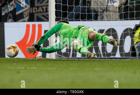 Londres, Royaume-Uni. 9 mai, 2019. Chelsea's Kepa Arrizabalaga enregistre la mort au cours de l'UEFA Europa League match retour de demi-finale match entre Chelsea et Francfort à Londres, Angleterre le 9 mai 2019. Credit : Han Yan/Xinhua/Alamy Live News Banque D'Images