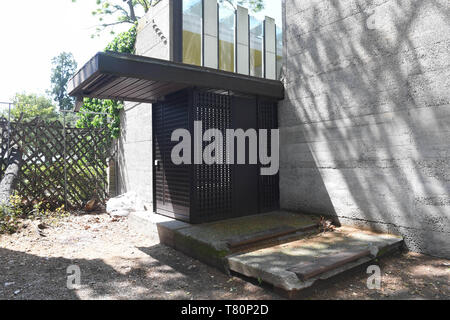 Venezia, Italie. 10 mai, 2019. Un vestibule fermé au pavillon du Venezuela sur le site du Giardini. L'exposition internationale d'art débute le 11.05.2019 et prend fin le 24.11.2019. Crédit : Felix Hörhager/dpa/Alamy Live News Banque D'Images