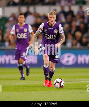 L'HBF Park, Perth, Australie. 10 mai, 2019. Une Ligue de football, demi-finale, Perth Glory versus Adelaide United ; Andy Keogh du Perth Glory attend de passer la balle de l'avant : Action Crédit Plus Sport/Alamy Live News Banque D'Images