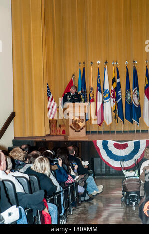 Fort Leonard Wood, Missouri. Théâtre & Eyck, un 35e OSUT, US Army National Guard de la formation de base des diplômes. Banque D'Images