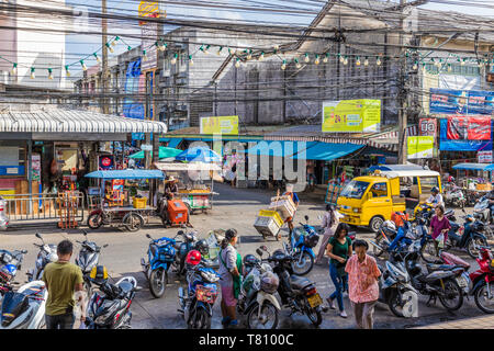 Une scène de rue dans la vieille ville de Phuket, Phuket, Thaïlande, Asie du Sud, Asie Banque D'Images