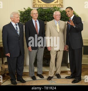 Le président Obama rencontre le premier équipage d'Apollo 11, 2009 Banque D'Images