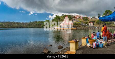 L'Ile Maurice, Savanne, Grand Bassin, le lac du cratère, lieu sacré de l'hindouisme, de nombreux temples Banque D'Images