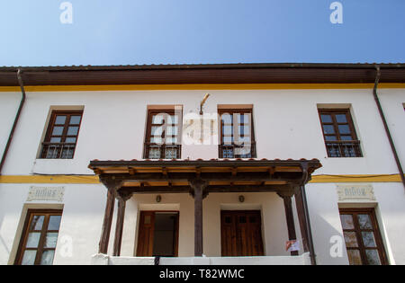 Porrua, Asturias, Espagne - 0421 2019 : l'école de la vieille ville Banque D'Images