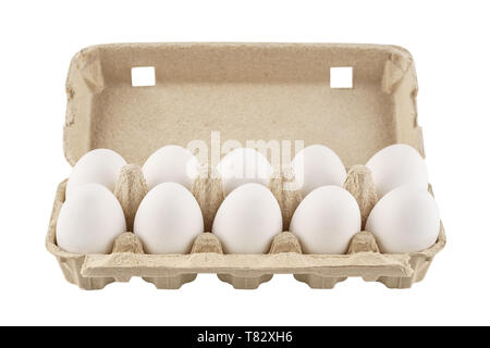 Oeuf en carton fort avec dix oeufs isolé sur blanc. Vue de face. Banque D'Images