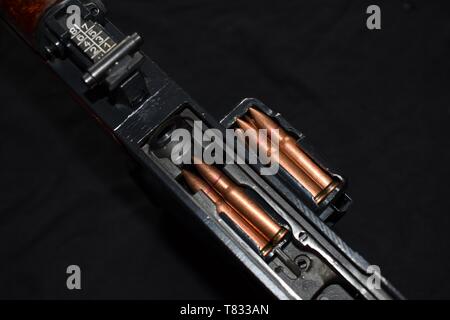 Gros plan du fusil semi-automatique tchécoslovaque légendaire. L'industrie militaire pendant la guerre froide s'est préparé pour la guerre avec l'Ouest, qui n'a pas eu lieu. Banque D'Images