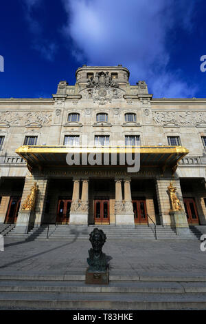 De l'extérieur du Théâtre Dramatique Royal, Strandvagern salon de la ville de Stockholm, Suède, Europe Banque D'Images