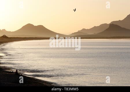 Le Mexique, Sonora, Guaymas, San Carlos, bordure du Pacifique au lever du soleil Banque D'Images