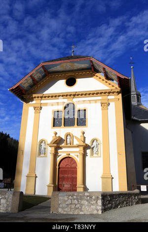 Eglise Saint-Nicolas de Véroce. / Église de Saint-Nicolas de Véroce. Banque D'Images