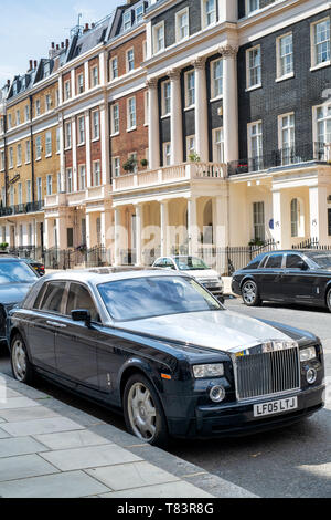 Rolls Royce Phantom stationné à Eaton Place, Knightsbridge, Londres, Angleterre Banque D'Images