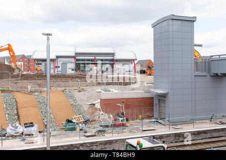 Travailler sur la construction de la controversée £19 millions d'Chapelford gare à l'ouest de Warrington Banque D'Images