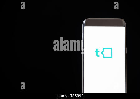 Image d'Talkspace app sur un smartphone sur un fond noir Banque D'Images