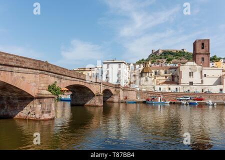 Italie, Sardaigne, Province d'Oristano, Oristano, la ville sur le fleuve Temo Banque D'Images