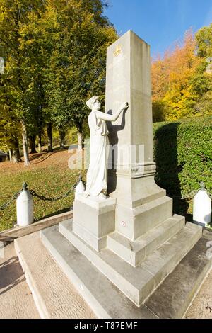 La France, la Meuse, la région d'Argonne, Vauquois, Butte de Vauquois répertorié comme l'un des plus important secteur de la Première Guerre mondiale dans la guerre des mines, le monument aux morts construit en 1927 Banque D'Images