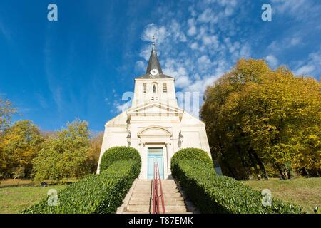 La France, la Meuse, la région d'Argonne, Vauquois, Butte de Vauquois répertorié comme l'un des plus important secteur de la Première Guerre mondiale dans la guerre de mines, l'Immaculée Conception eglise reconstruite en 1928 Banque D'Images