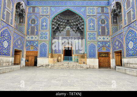 La mosquée de Sheikh Lotfollah l'un des chefs-d'œuvre architecturaux de iranien, chauffage sur le côté est de la place Naghsh-i Jahan Banque D'Images