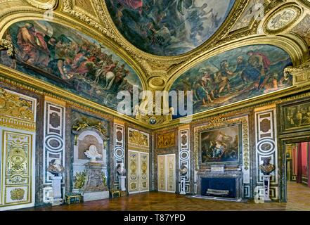 France, Yvelines, Versailles, château de Versailles classés au Patrimoine Mondial par l'UNESCO, le Diana prix tenant le buste de Louis XIV par le Bernin Banque D'Images