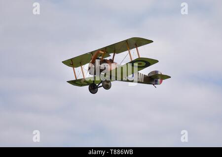 1918 Sopwith Camel (reproduction) à effectuer sur la premiere saison Shuttleworth 5 Mai 2019 Banque D'Images