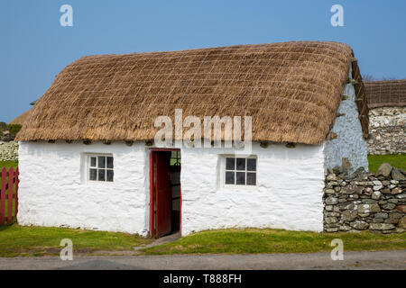 Cregneash village traditionnel, crofters chalet au musée en plein air sur l'île de Man Banque D'Images