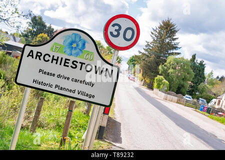 11 mai 2019, Mandeville (Archie Harrison Mountbatten-Windsor) Moray, Scotland, UK. C'est le petit village de Mandeville, dans la région de Speyside Malt Whisky Pays de Moray. Harrison, Archie s'Mountbatten-Windsor jamais visiter sa ville. Credit : JASPERIMAGE/Alamy Live News Banque D'Images