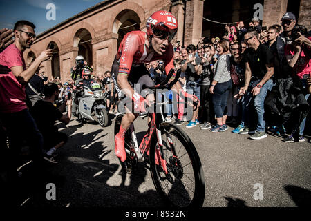 Bologne, Italie. Le 11 mai, 2019. Giro&# xa0;D'Italia le vélo, l'étape 1, Bologne à San Luca, épreuve individuelle contre la montre Tom Dumoulin Credit : Action Plus Sport/Alamy Live News Banque D'Images
