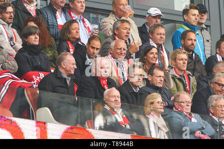 Headcoach DFB Joachim Loew, Jogi LÖW, Dietrich Mateschitz (Didi), Red Bull propriétaire et promoteur d'petite amie Marion Feichtner, Karl-Heinz RUMMENIGGE (PDG, Vorstandsvorsitzender FCB AG), Président und président Uli Hoeness (FCB), Jan-Christian Dreesen , la gestion de directeur financier, FCB Andreas JUNG, directeur du marketing et membre du conseil d'FCB, Joerg Wacker, directeur affaires internationales, manager, dirigeant, RB LEIPZIG - FC BAYERN MUNICH 0-0 - DFL RÈGLEMENT INTERDIT TOUTE UTILISATION DES PHOTOGRAPHIES comme des séquences d'images et/ou quasi-vidéo - 1.ligue de soccer allemand , Leipzig, Allemagne, 11 mai 2019 Se Banque D'Images