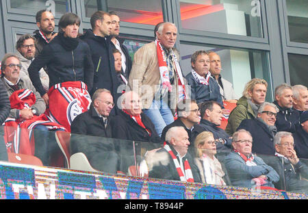 Headcoach DFB Joachim Loew, Jogi LÖW, Dietrich Mateschitz (Didi), Red Bull propriétaire et promoteur d'petite amie Marion Feichtner, Karl-Heinz RUMMENIGGE (PDG, Vorstandsvorsitzender FCB AG), Président und président Uli Hoeness (FCB), Jan-Christian Dreesen , la gestion de directeur financier, FCB Andreas JUNG, directeur du marketing et membre du conseil d'FCB, Joerg Wacker, directeur affaires internationales, manager, dirigeant, RB LEIPZIG - FC BAYERN MUNICH 0-0 - DFL RÈGLEMENT INTERDIT TOUTE UTILISATION DES PHOTOGRAPHIES comme des séquences d'images et/ou quasi-vidéo - 1.ligue de soccer allemand , Leipzig, Allemagne, 11 mai 2019 Se Banque D'Images