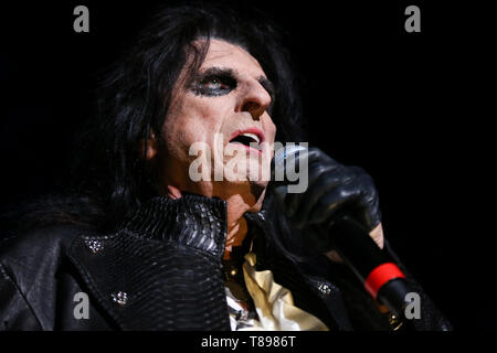 Los Angeles, Californie, USA. Le 11 mai, 2019. 11 mai 2019 - Los Angeles, Californie, États-Unis - Alice Cooper de l'Hollywood Vampires effectue au Théâtre Grec Crédit : Alexander Seyum/ZUMA/Alamy Fil Live News Banque D'Images