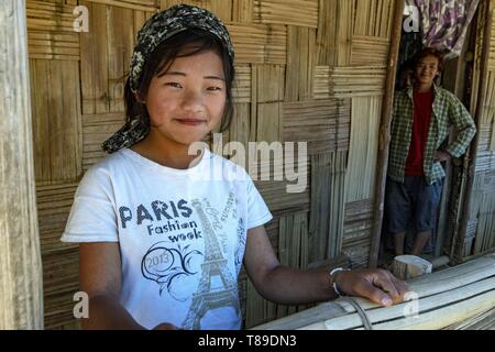 L'Inde, de l'Arunachal Pradesh, Lazu village, tribu d'OLO Banque D'Images