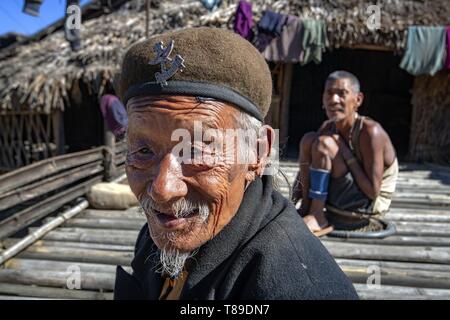 L'Inde, de l'Arunachal Pradesh, Lazu village, tribu d'OLO Banque D'Images