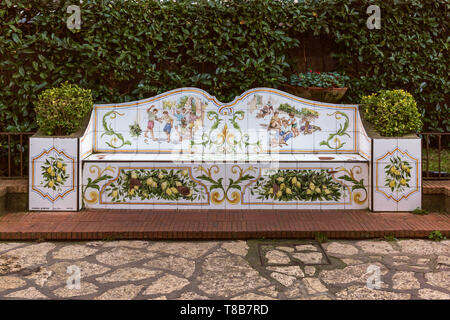 Banc en céramique carrelage, Anacapri, Italie Banque D'Images