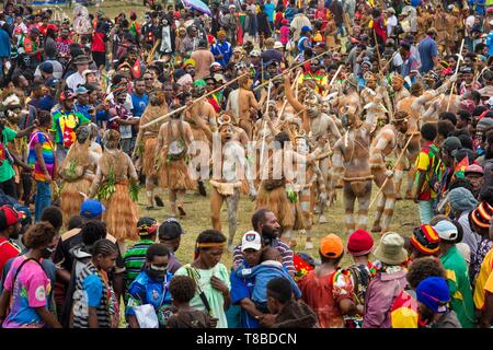 La Papouasie-Nouvelle-Guinée, Eastern Highlands Province, Goroka, Goroka Show festival, danseurs du Moko Moko groupe sing sing Banque D'Images