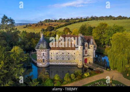 France, Calvados, Pays d'Auge, 15e et 16e siècle de Saint Germain de Livet Château Labellisé Musée de France (vue aérienne) Banque D'Images