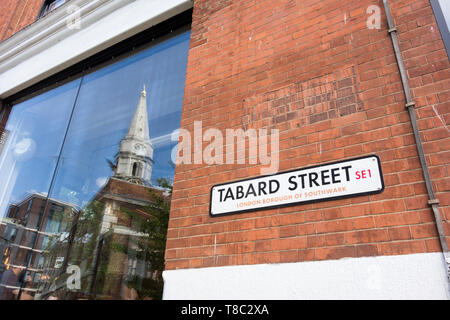 L'église St George Martyr, Borough High Street, London, SE1, UK Banque D'Images