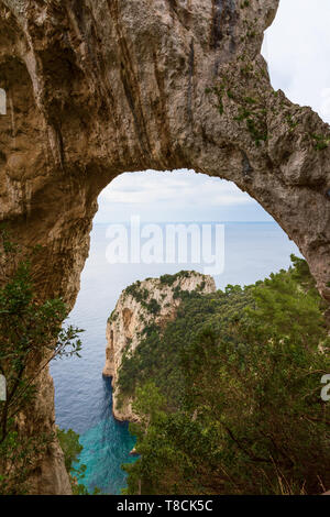 Arco Naturale Rock Formation, Capri, Italie Banque D'Images