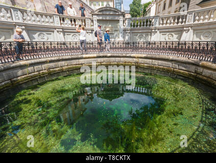 Donaueschingen, Allemagne - situé dans la Forêt-Noire, Donaueschingen est considérée comme la source du Danube, à la fontaine Donauquelle Banque D'Images