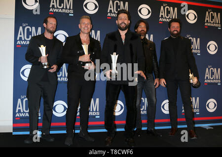 54e Academy of Country Music Awards Press Room au MGM Grand Garden Arena le 7 avril 2019 à Las Vegas, NV Avec : Trevor Rosen, Brad Tursi, Matthew Ramsey, Geoff cintrées, vendeurs de Pentecôte, la Old Dominion Où : Las Vegas, Nevada, United States Quand : 07 Avr 2019 Crédit : Nicky Nelson/WENN.com Banque D'Images