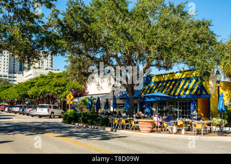 C'est la vie French Bistro, 1553, rue Main, Sarasota, Floride Banque D'Images