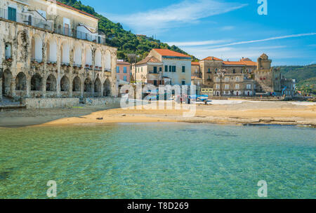 Le beau village de Santa Maria di Castellabate, Cilento, Campanie, Italie. Banque D'Images