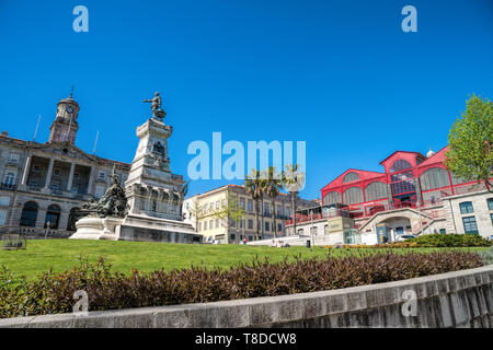 Jardim do Infante Dom Henrique square à Porto, Portugal Banque D'Images