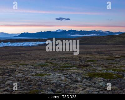 L'Islande, Région du Sud, glacier Fjallsarlon, coucher du soleil Banque D'Images