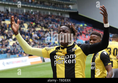 12 mai 2019 Doetinchem, les Pays-Bas Eredivisie néerlandaise de football De Graafschap v Vitesse L-R : Richie Musaba de vitesse Banque D'Images
