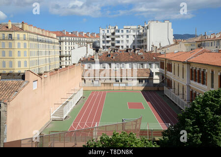 Milieu urbain ou toit-e d'une piste de course Marseille France Banque D'Images