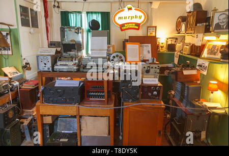 L'équipement sans fil diplomatique en Hut 1, Bletchley Park, une fois le top-secret accueil de la guerre mondiale deux décrypteurs, maintenant une attraction touristique de premier plan Banque D'Images