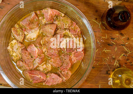 Boeuf en marinade aux herbes aloyau mexicain et le poivre noir, copy space Banque D'Images